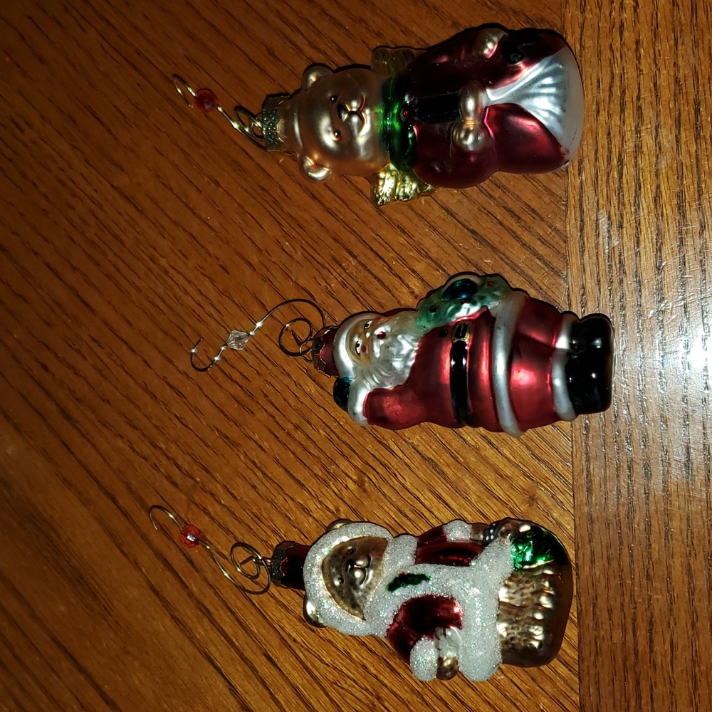 Set of three glass Christmas 🎄 ornaments